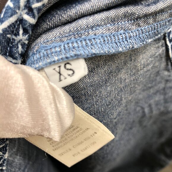 Cloth & Stone Chambray Shift Dress XS V-Neck Printed Blue Lyocell Short Sleeve - Picture 7 of 10